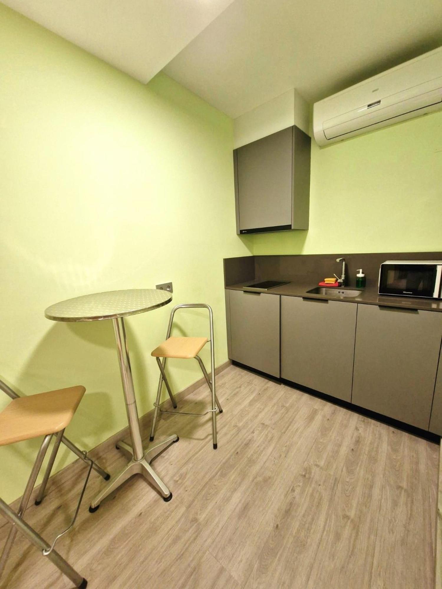 Feeling Home - Suites&Rooms Леон Экстерьер фото