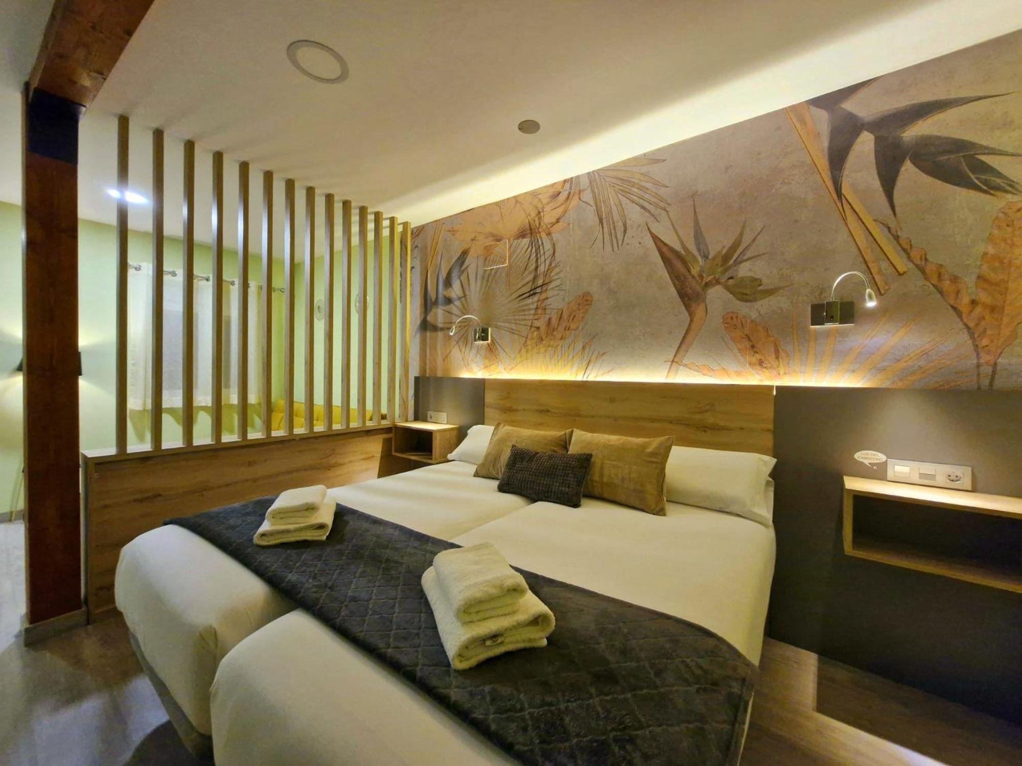 Feeling Home - Suites&Rooms Леон Экстерьер фото
