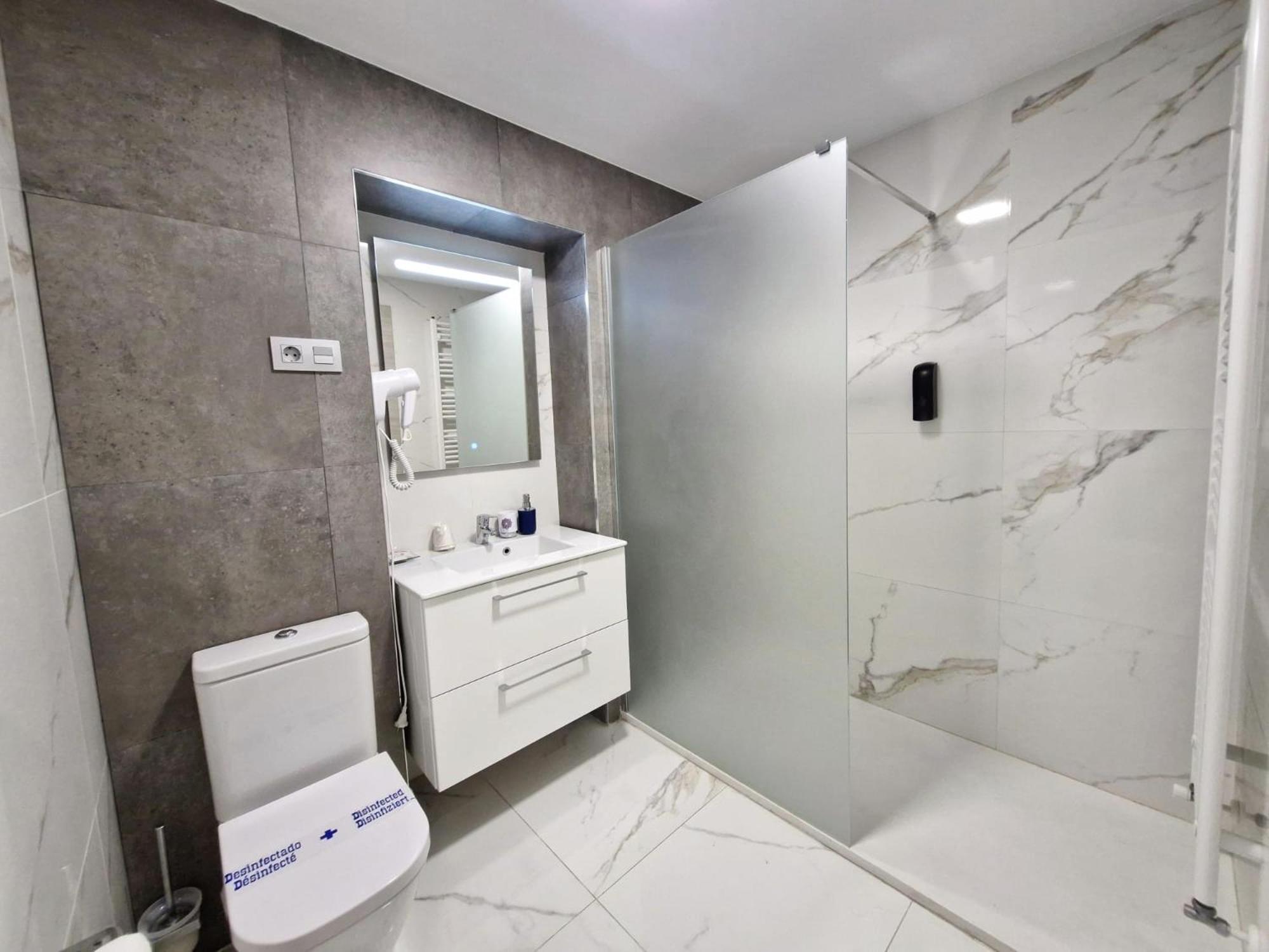 Feeling Home - Suites&Rooms Леон Экстерьер фото